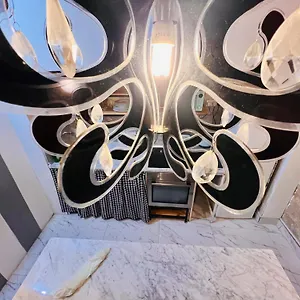 Charming Townhouse Prime Area Apartment