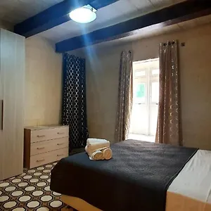 Lucia Townhouse Casa vacanze